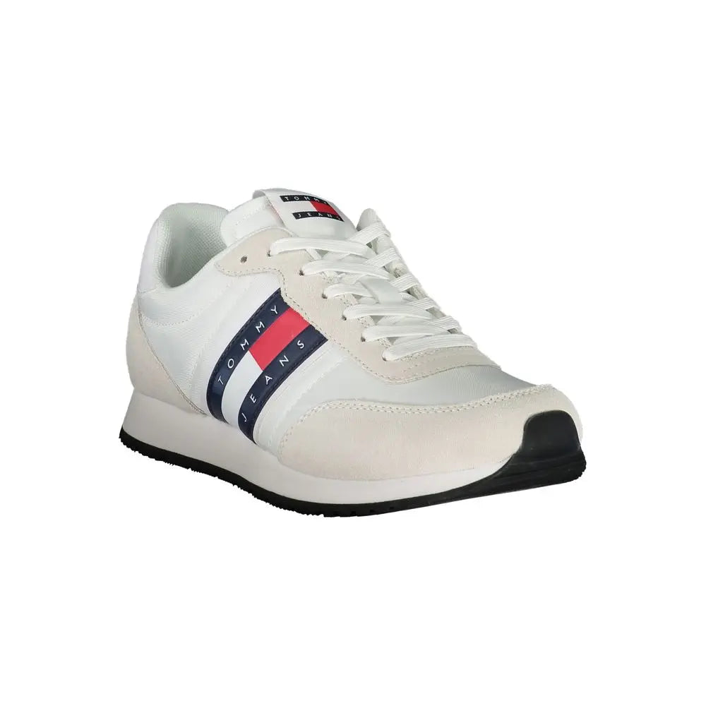Tommy Hilfiger Schlichte weiße Sneakers mit kontrastierenden Details Tommy Hilfiger